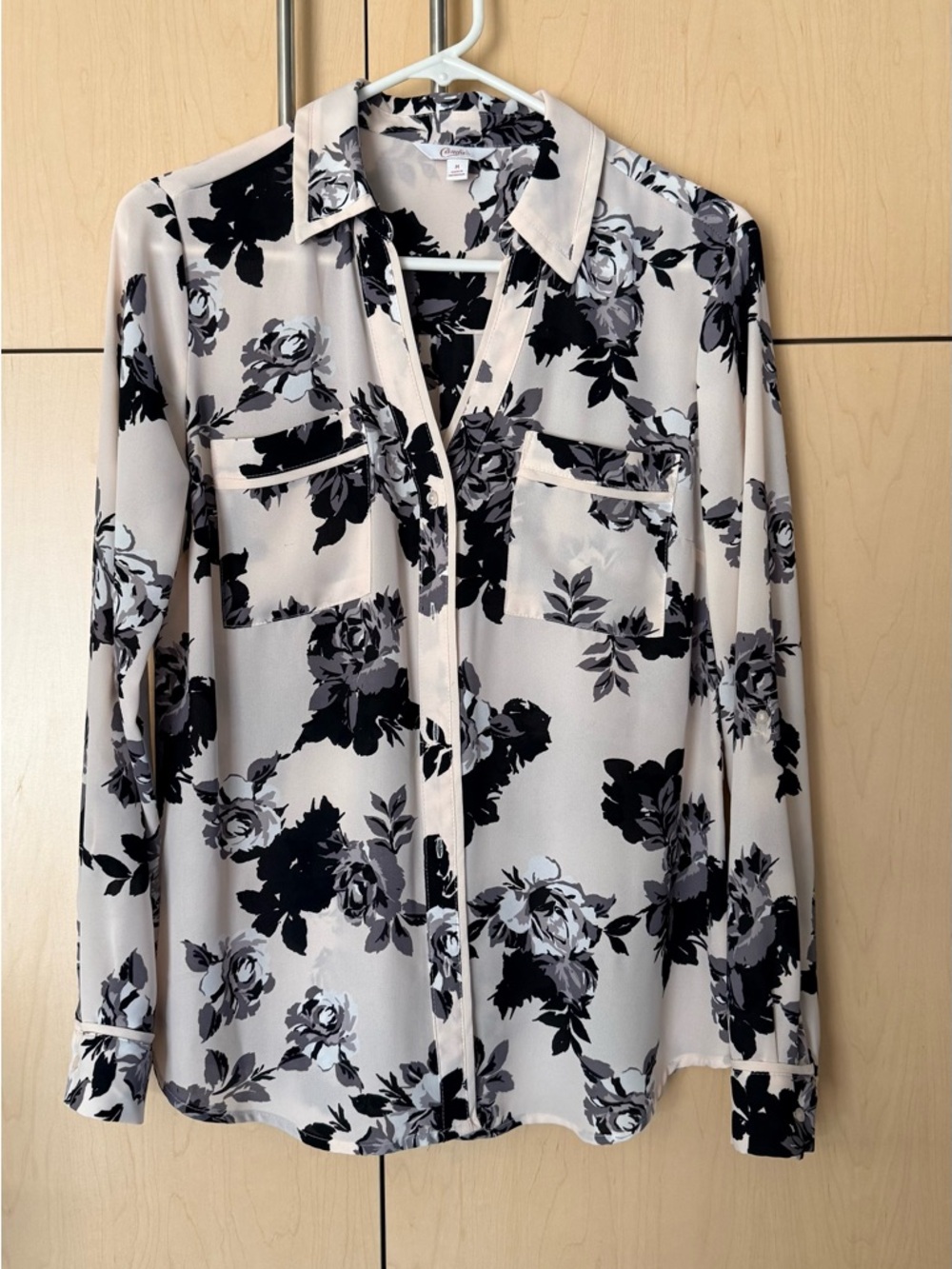 CANDIE’S Pale Peach Floral Button-Down Blouse